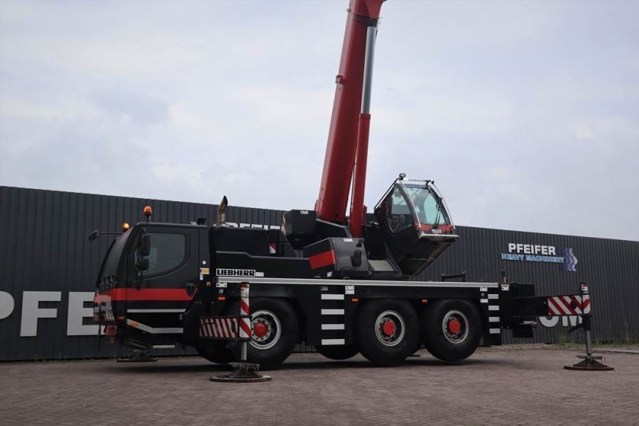 Liebherr LTM1050-3.1 Dutch Vehicle Registration, 50t Capaci - All terrain crane: picture 2 Liebherr LTM1050-3.1 Dutch Vehicle Registration, 50t Capaci - All terrain crane: picture 2