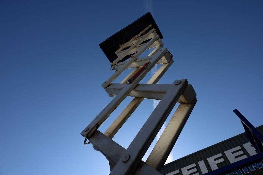 Scissor lift Liftlux SL210-25D4WDS/P Diesel, Hydraulic Deck Extension,: picture 9