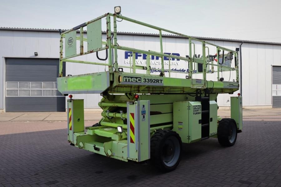 MEC 3392RT-T Diesel, 4x4 Drive, 12m Working Height, 12 - Scissor lift: picture 2 MEC 3392RT-T Diesel, 4x4 Drive, 12m Working Height, 12 - Scissor lift: picture 2