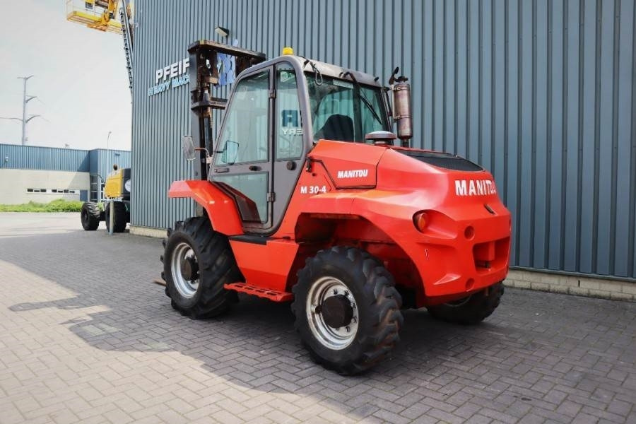 Rough terrain forklift Manitou M30-4 Diesel, 4x4 Drive, 3t Capacity, Triplex Mast: picture 9