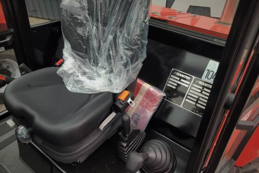 Manitou M30-4 Valid inspection, *Guarantee, Diesel, 4x4 Dr - Rough terrain forklift: picture 3 Manitou M30-4 Valid inspection, *Guarantee, Diesel, 4x4 Dr - Rough terrain forklift: picture 3