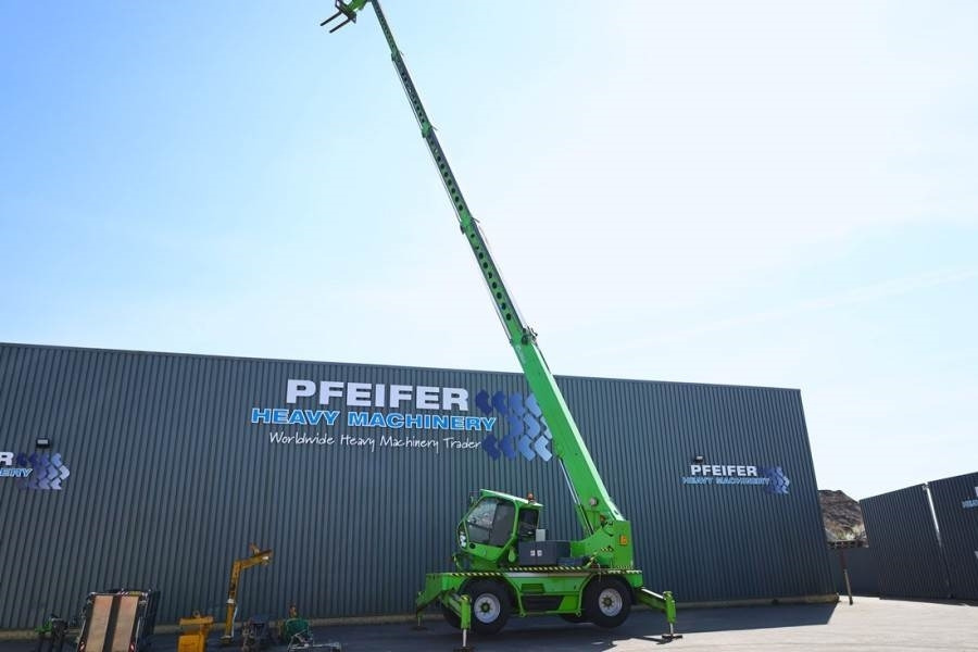 Merlo ROTO 40.26 MCSS Equipped With Various Attachments, - Telescopic handler: picture 3 Merlo ROTO 40.26 MCSS Equipped With Various Attachments, - Telescopic handler: picture 3