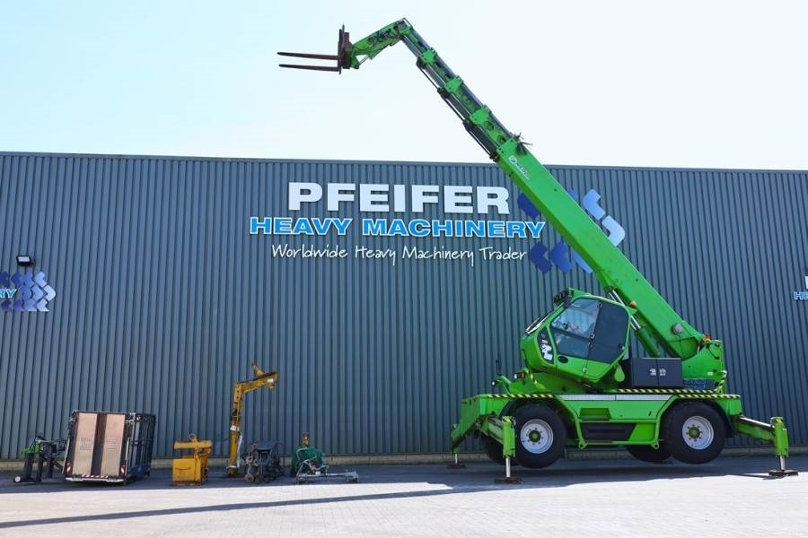 Merlo ROTO 40.26 MCSS Equipped With Various Attachments, - Telescopic handler: picture 2 Merlo ROTO 40.26 MCSS Equipped With Various Attachments, - Telescopic handler: picture 2