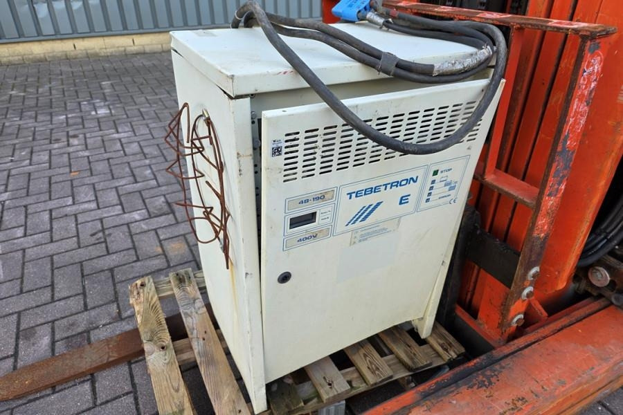 Nissan JHCO1L18HU As-Is, Electric, 6.50m Lifting Height, - Diesel forklift: picture 3 Nissan JHCO1L18HU As-Is, Electric, 6.50m Lifting Height, - Diesel forklift: picture 3