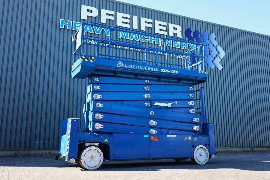 PB LIFT S225-12ES Electric, 22.5m Working Height, 450 - Scissor lift: picture 1 PB LIFT S225-12ES Electric, 22.5m Working Height, 450 - Scissor lift: picture 1
