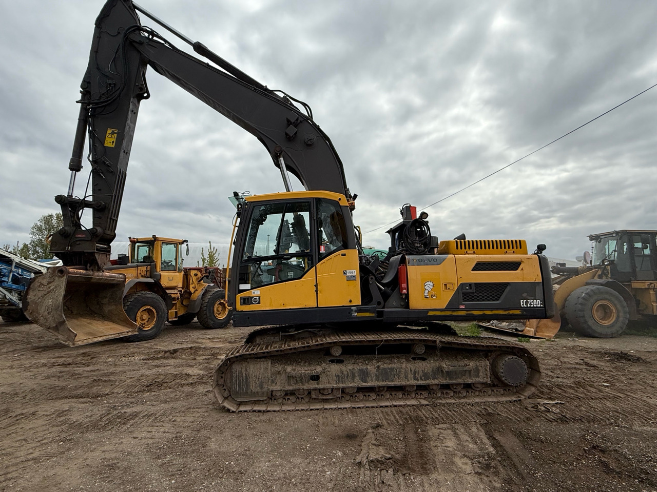 Volvo 250d - Crawler excavator: picture 1 Volvo 250d - Crawler excavator: picture 1