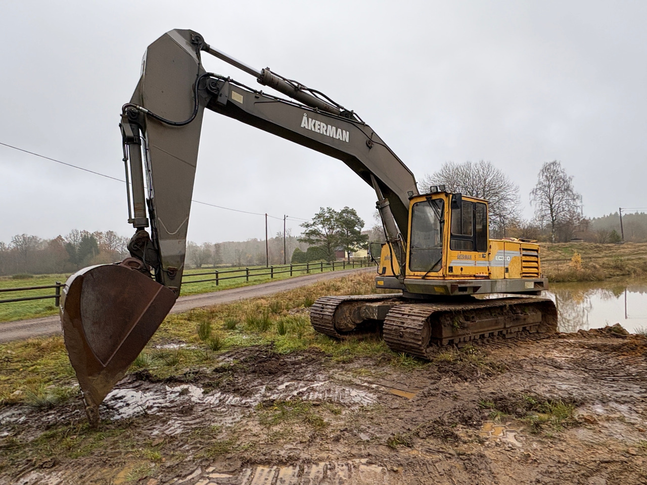 Åkerman EC300 - Excavator: picture 1 Åkerman EC300 - Excavator: picture 1