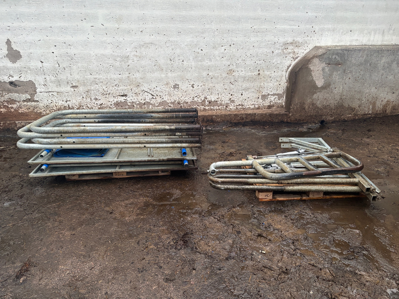 DeLaval - Livestock equipment: picture 1 DeLaval - Livestock equipment: picture 1