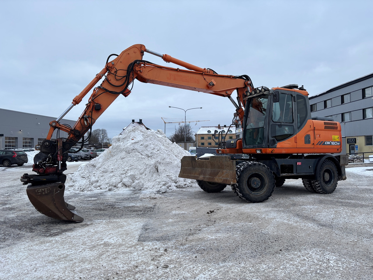 Doosan DX160W - Excavator: picture 1 Doosan DX160W - Excavator: picture 1