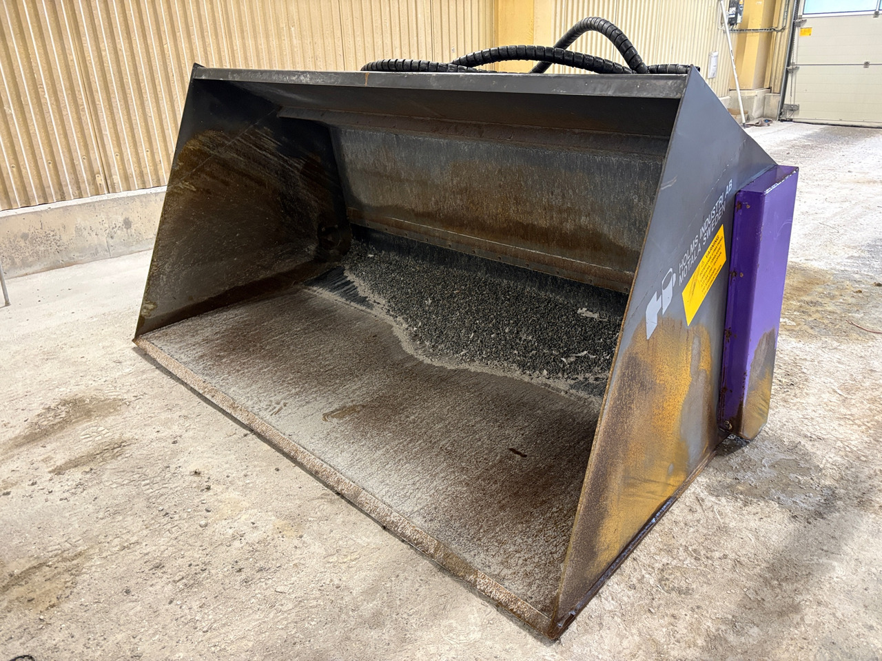 Holms SSH2300 - Sand/ Salt spreader: picture 1 Holms SSH2300 - Sand/ Salt spreader: picture 1