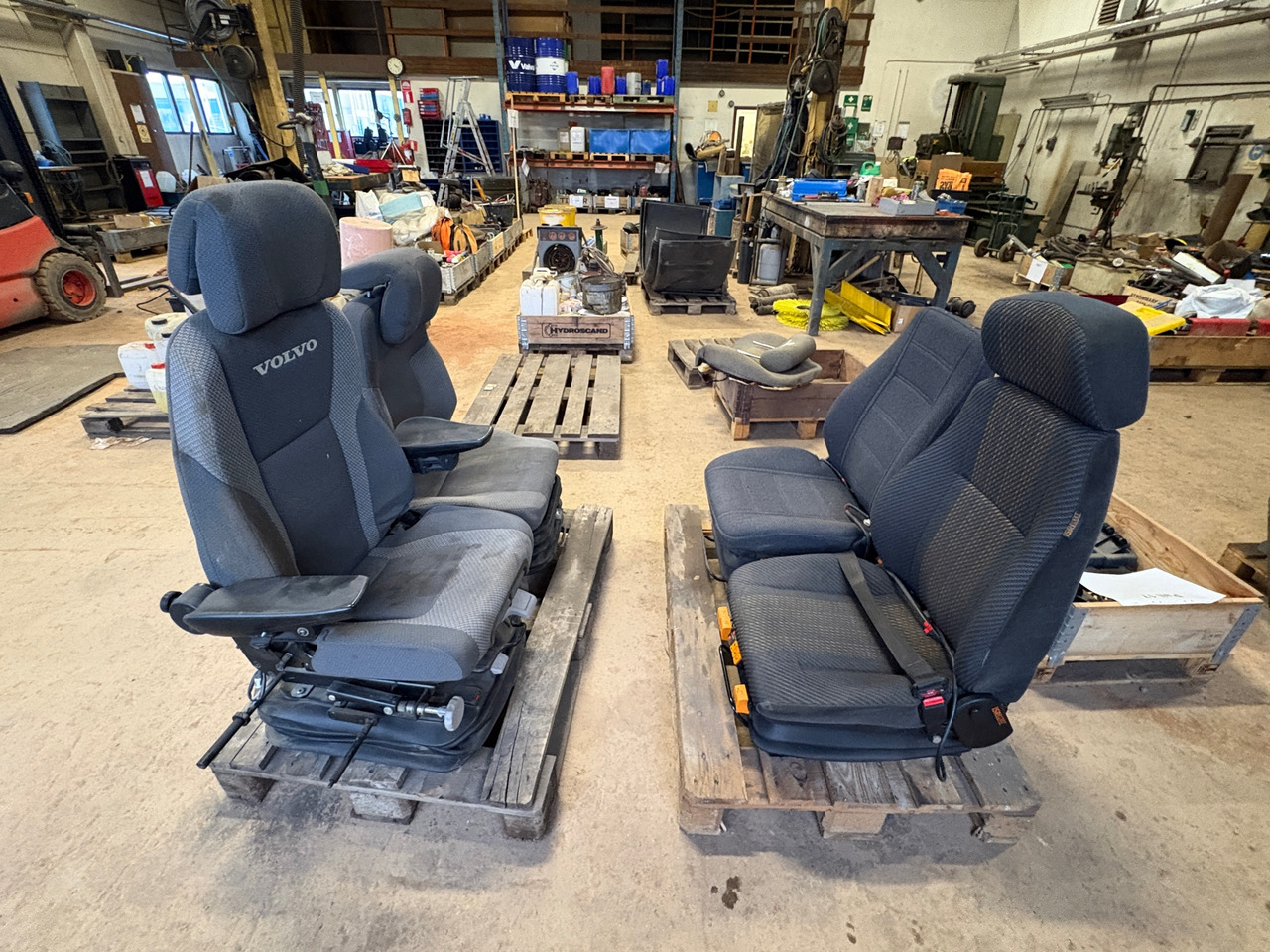 ISRI, VOLVO - Construction equipment: picture 1 ISRI, VOLVO - Construction equipment: picture 1