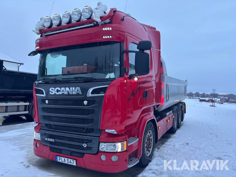 Scania R520 8X4 - Tipper: picture 1 Scania R520 8X4 - Tipper: picture 1