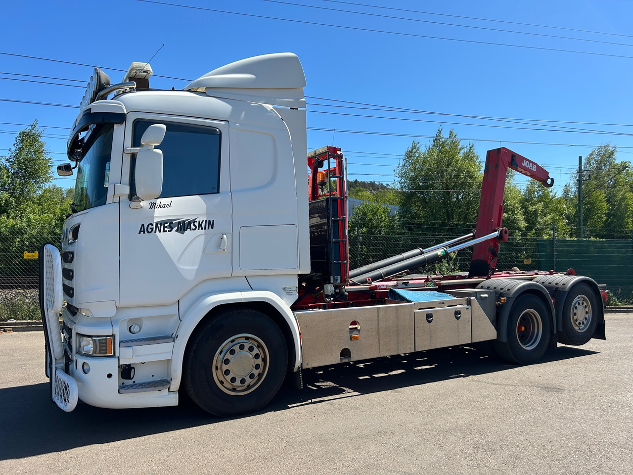 Scania R520 - Hook lift truck: picture 1 Scania R520 - Hook lift truck: picture 1