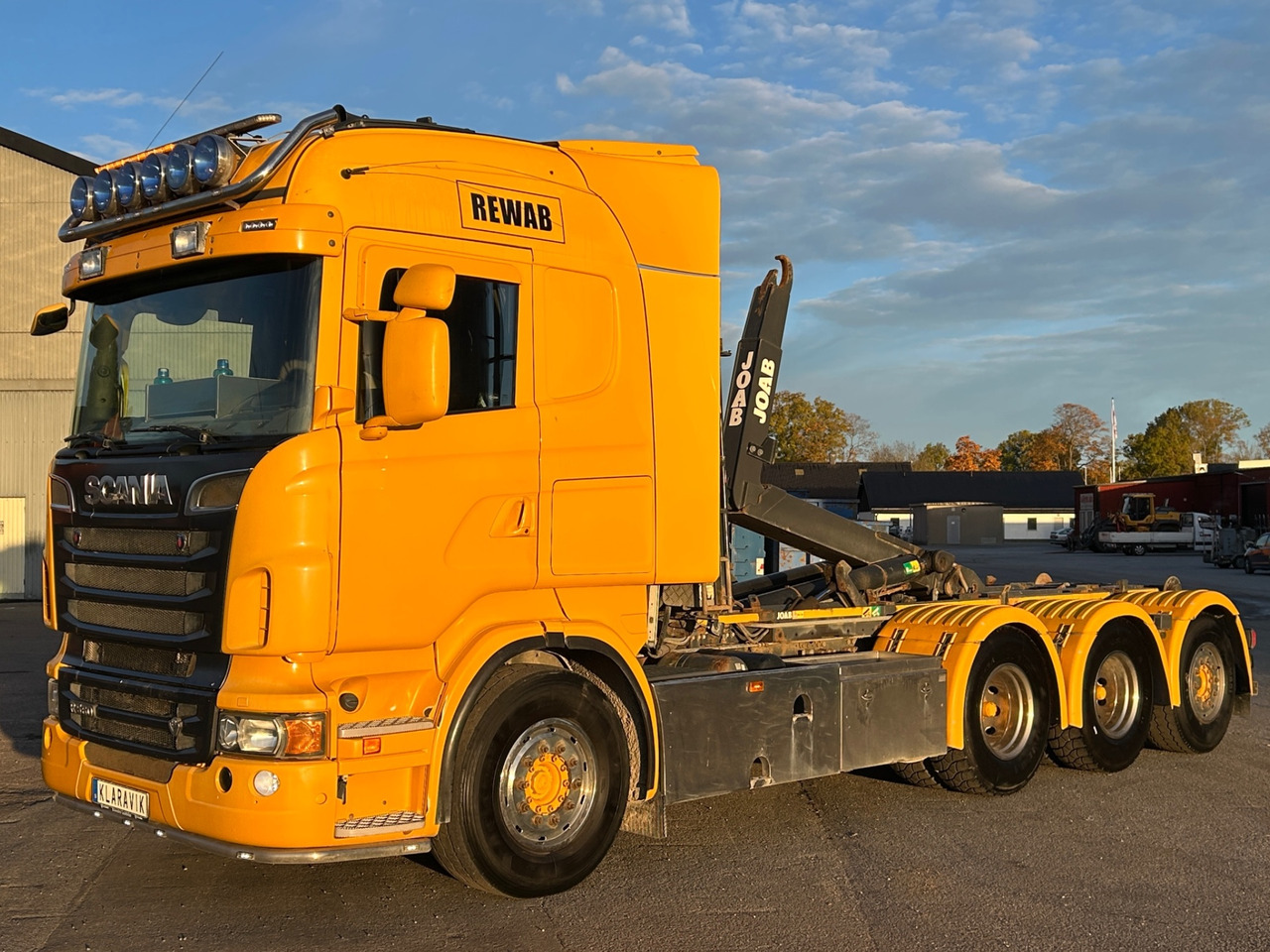 Scania R560 - Hook lift truck: picture 1 Scania R560 - Hook lift truck: picture 1