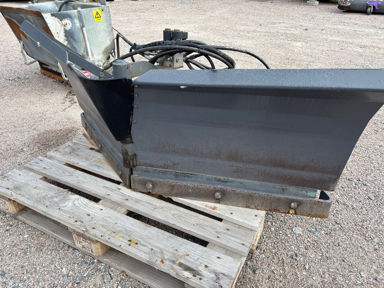 Siringe T1700 - Snow plough: picture 1 Siringe T1700 - Snow plough: picture 1