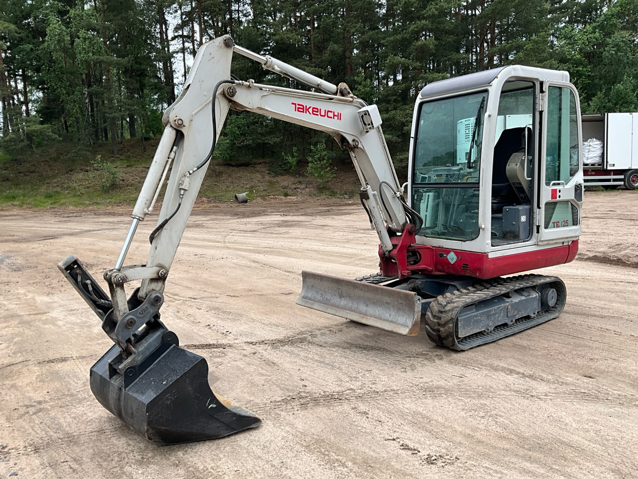 Takeuchi TB125 - Excavator: picture 1 Takeuchi TB125 - Excavator: picture 1