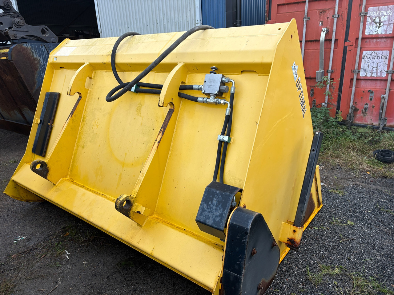 Trejon Optimal - Sand/ Salt spreader: picture 1 Trejon Optimal - Sand/ Salt spreader: picture 1