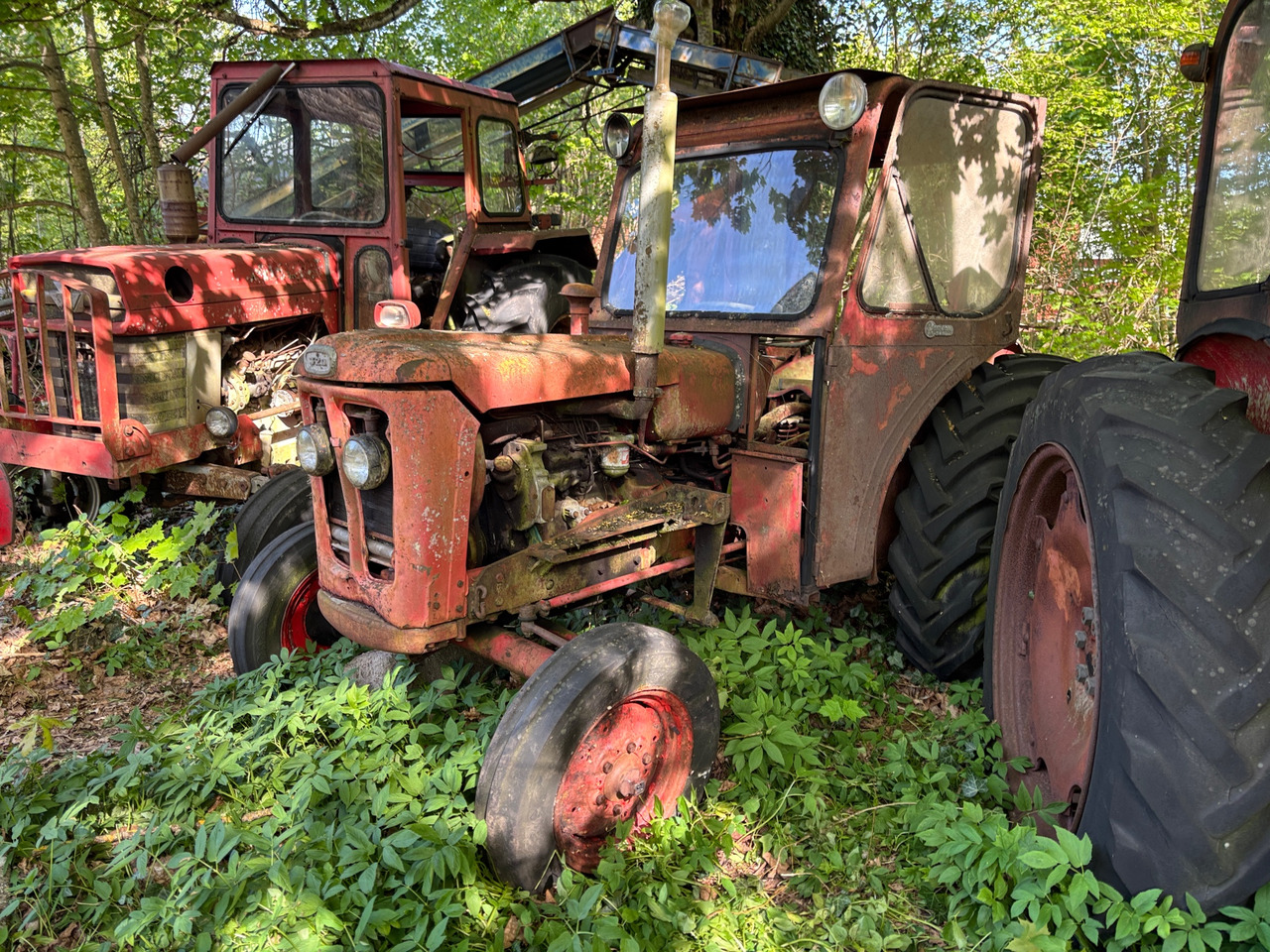 Volvo BM 320 - Farm tractor: picture 1 Volvo BM 320 - Farm tractor: picture 1