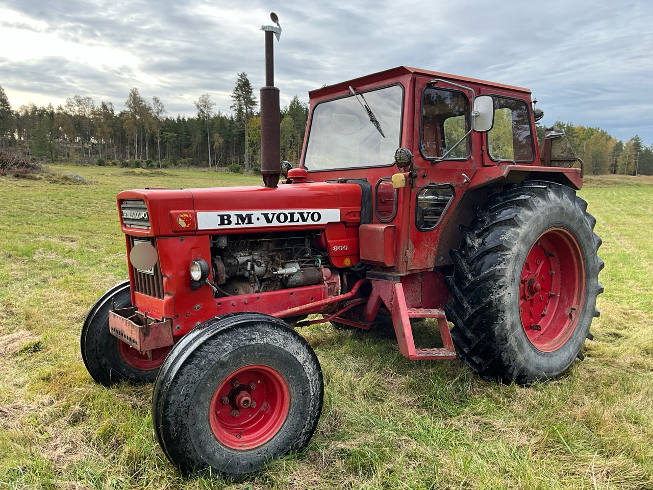 Volvo BM 800 - Farm tractor: picture 1 Volvo BM 800 - Farm tractor: picture 1