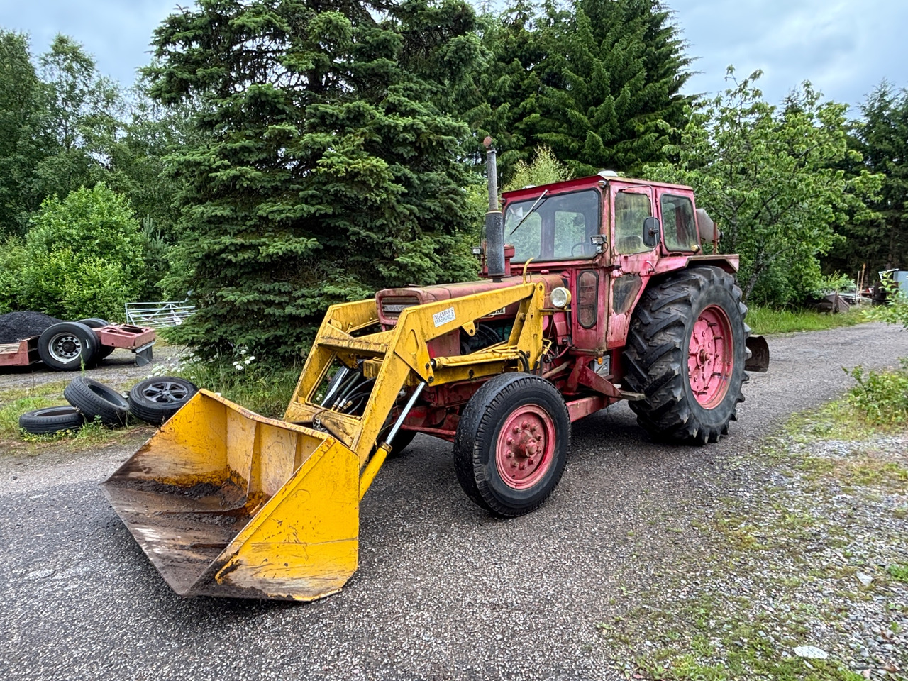 Volvo BM 800 - Farm tractor: picture 1 Volvo BM 800 - Farm tractor: picture 1