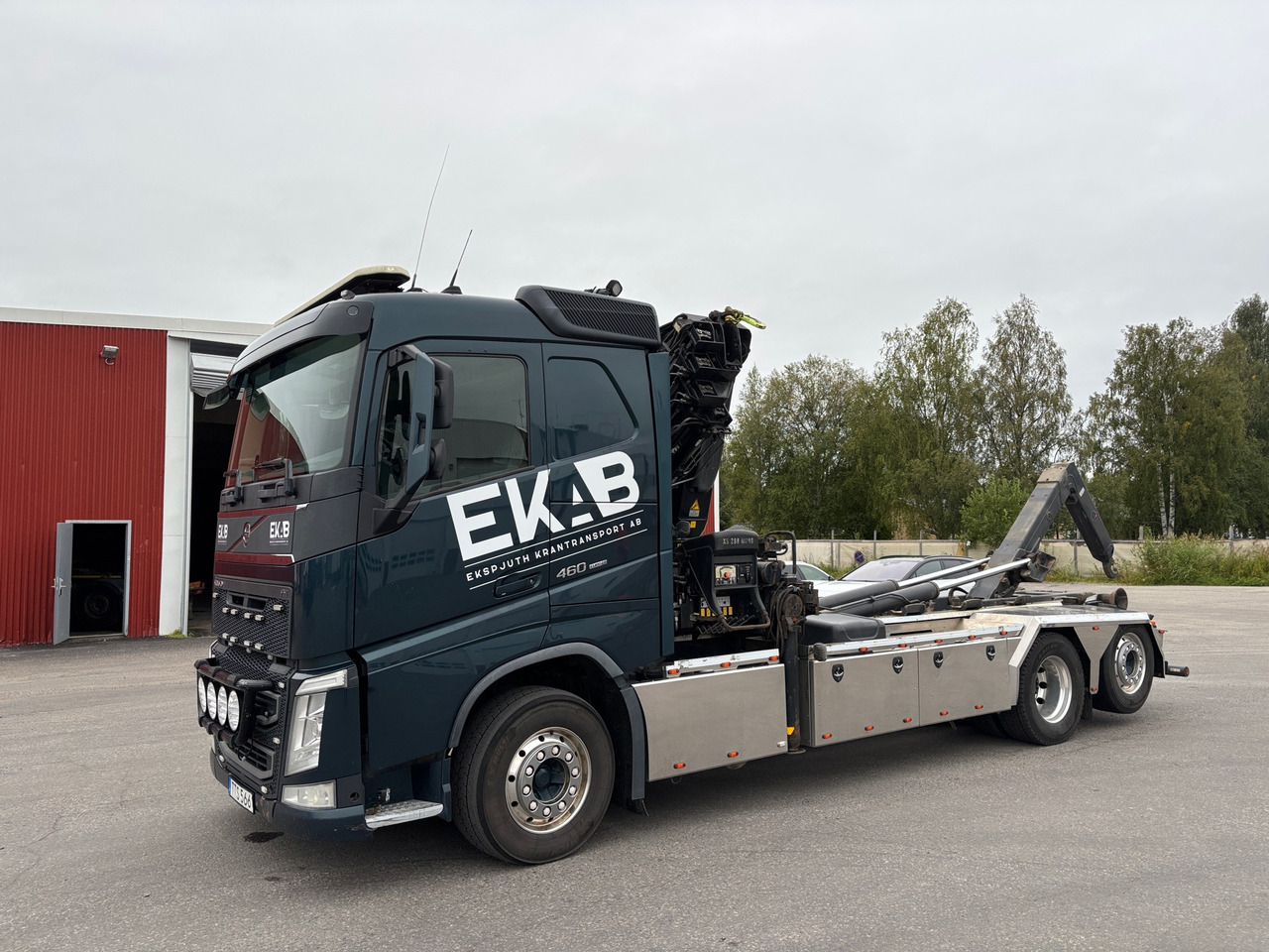 Volvo FH - Crane truck: picture 1 Volvo FH - Crane truck: picture 1