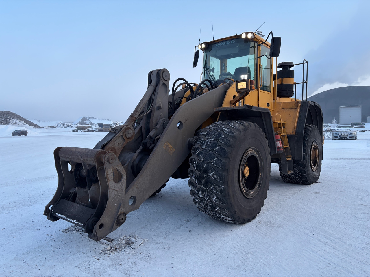Volvo L180E - Wheel loader: picture 1 Volvo L180E - Wheel loader: picture 1