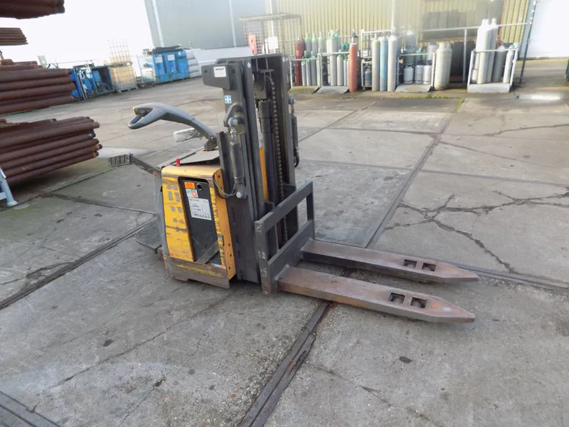 Atlet electrische heftruck 1.5 ton 1.5 ton - Forklift: picture 1 Atlet electrische heftruck 1.5 ton 1.5 ton - Forklift: picture 1