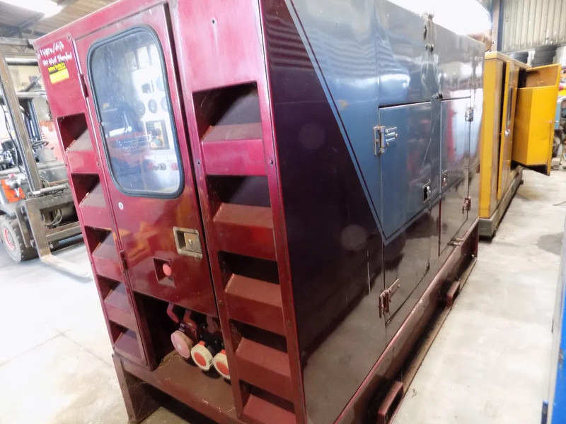 Iveco generator iveco 110 kva - Generator set: picture 3 Iveco generator iveco 110 kva - Generator set: picture 3