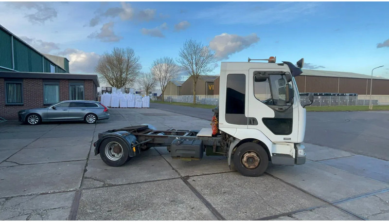 Tractor unit Renault Midlum Renault Midlum: picture 18