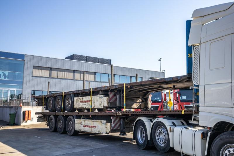 Krone SD27-PLATEAU-39000 KG MTM - Dropside/ Flatbed semi-trailer: picture 2 Krone SD27-PLATEAU-39000 KG MTM - Dropside/ Flatbed semi-trailer: picture 2