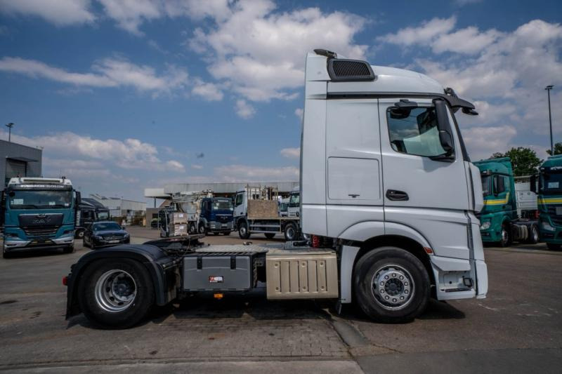 Mercedes ACTROS 1845 LS - Tractor unit: picture 3 Mercedes ACTROS 1845 LS - Tractor unit: picture 3
