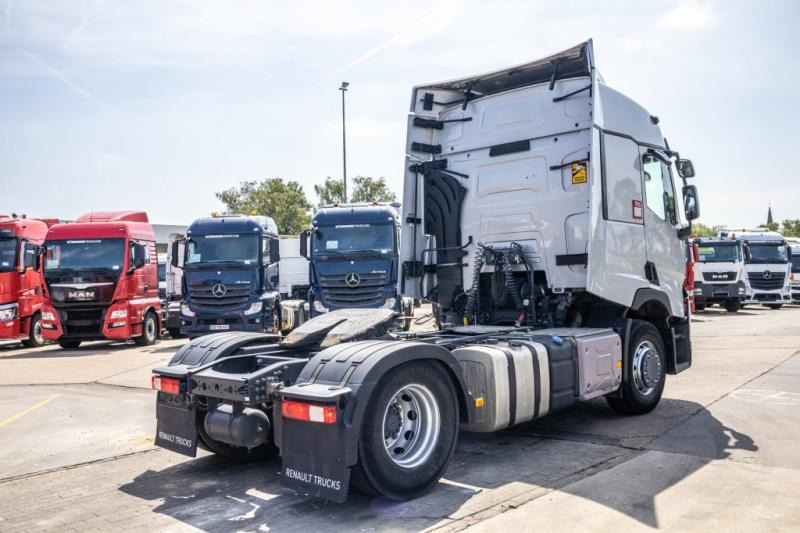 Renault T440 - Tractor unit: picture 4 Renault T440 - Tractor unit: picture 4