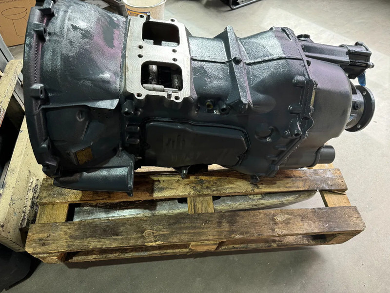 Volvo VT 2514B / 3190566 - Gearbox: picture 2 Volvo VT 2514B / 3190566 - Gearbox: picture 2