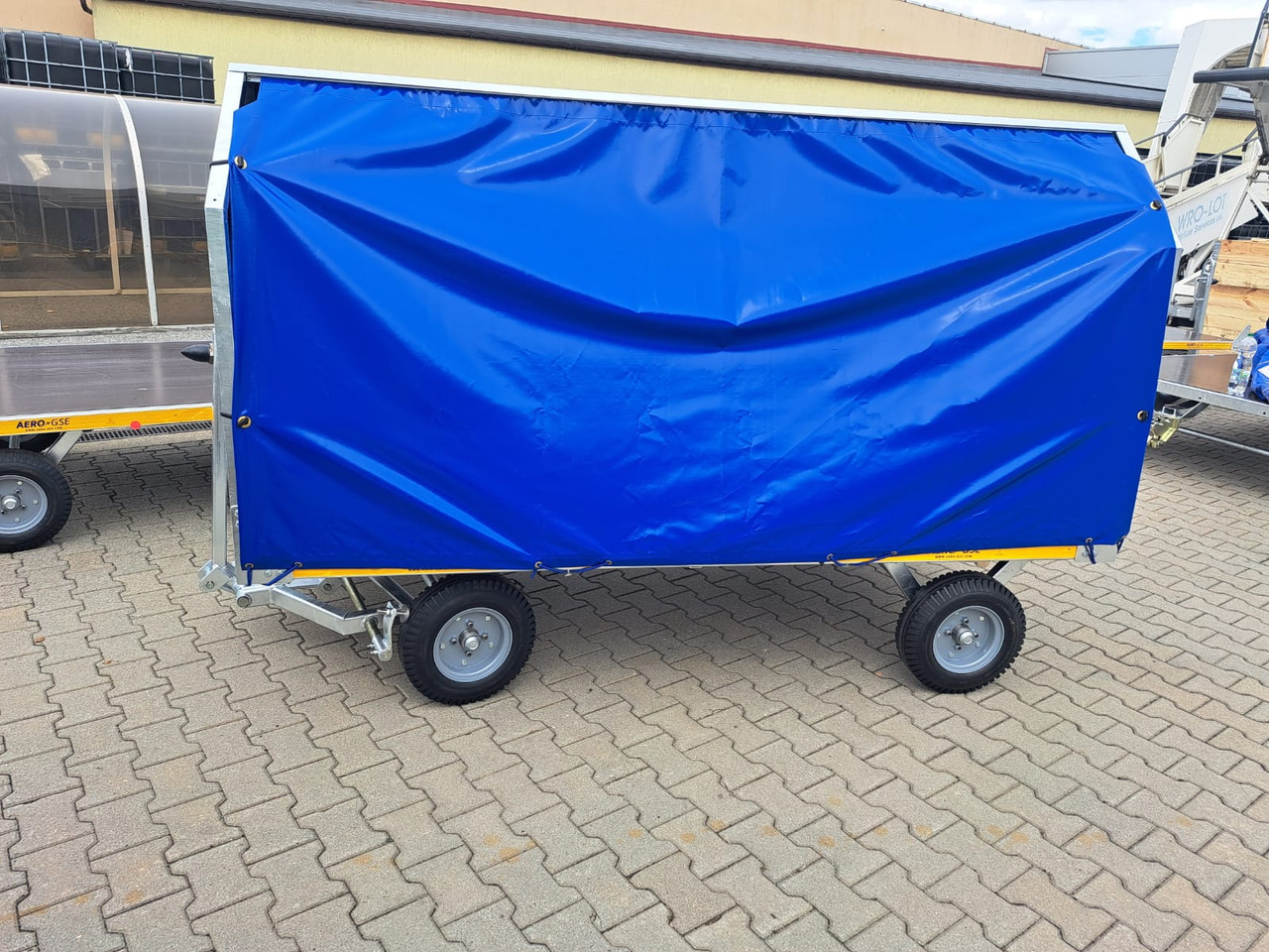 AERO-GSE BAGGAGE CART BC-ZW30-D2400 - Ground support equipment: picture 4 AERO-GSE BAGGAGE CART BC-ZW30-D2400 - Ground support equipment: picture 4
