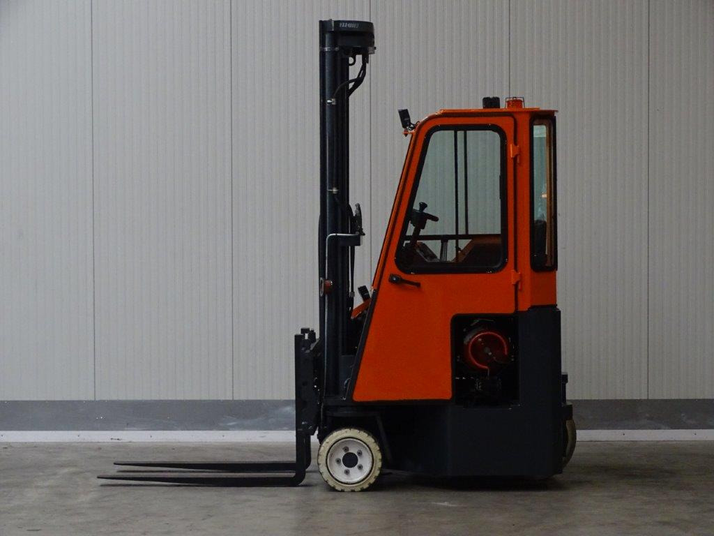 Combilift C2500CB - TRIPLEX - 4-way reach truck: picture 4 Combilift C2500CB - TRIPLEX - 4-way reach truck: picture 4