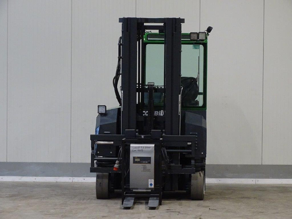 Combilift CBE2500 - NEU BATTERIE - TRIPLEX - 4-way reach truck: picture 3 Combilift CBE2500 - NEU BATTERIE - TRIPLEX - 4-way reach truck: picture 3