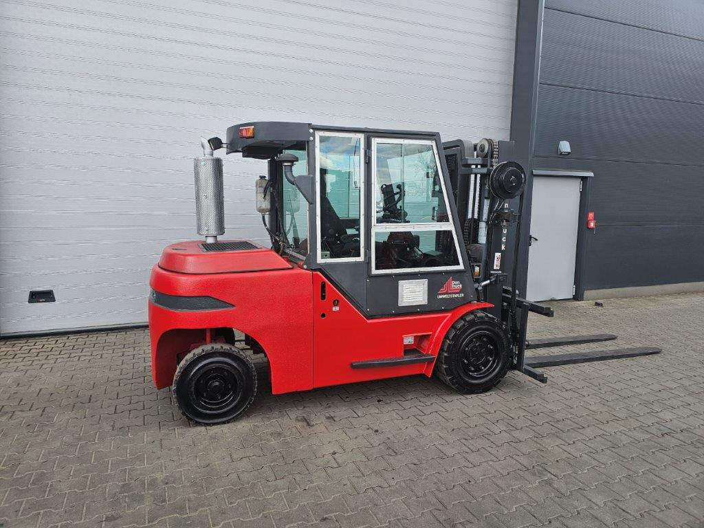 Dan Truck 8450DG Container-Indoor-Stapler -TRIPLEX - Diesel forklift: picture 4 Dan Truck 8450DG Container-Indoor-Stapler -TRIPLEX - Diesel forklift: picture 4