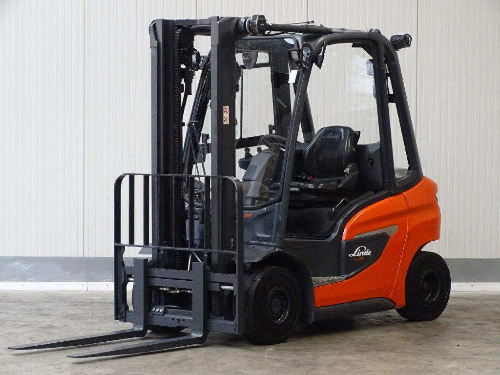 Linde H25D-01 - Diesel forklift: picture 1 Linde H25D-01 - Diesel forklift: picture 1