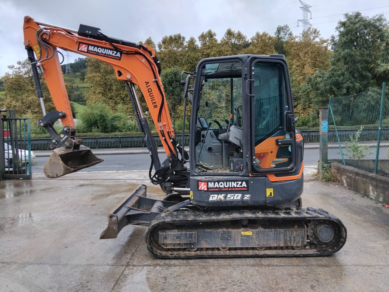 DEVELON DX50Z-7 - Mini excavator: picture 1 DEVELON DX50Z-7 - Mini excavator: picture 1