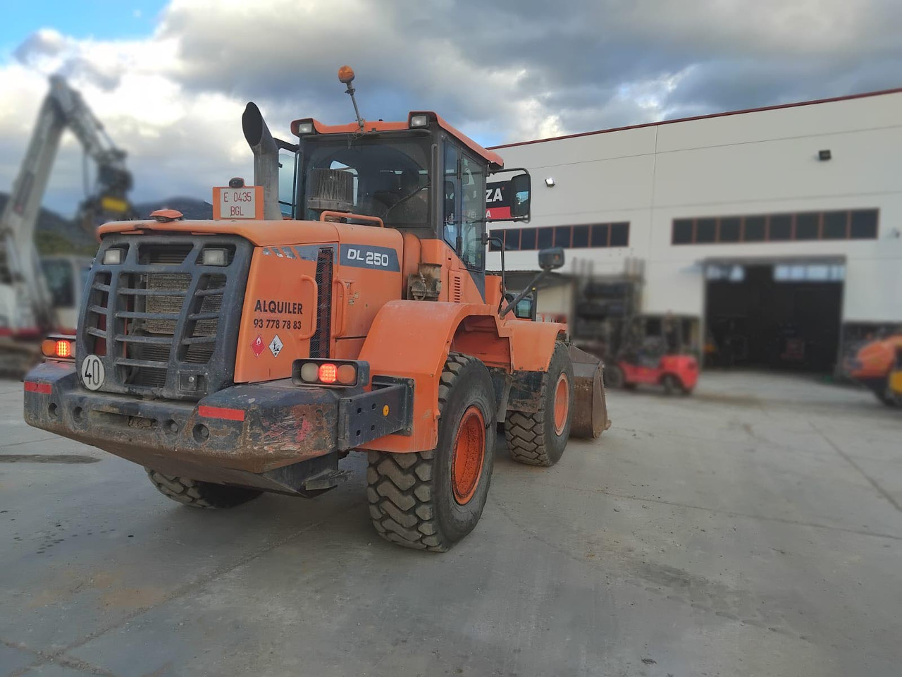 DOOSAN DL250-3 - Wheel loader: picture 3 DOOSAN DL250-3 - Wheel loader: picture 3