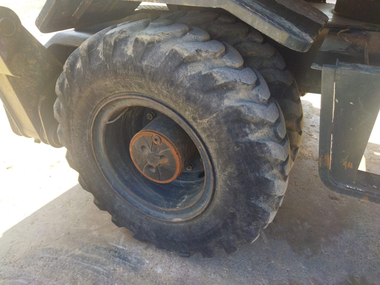 Wheel excavator HYUNDAI HW140: picture 15