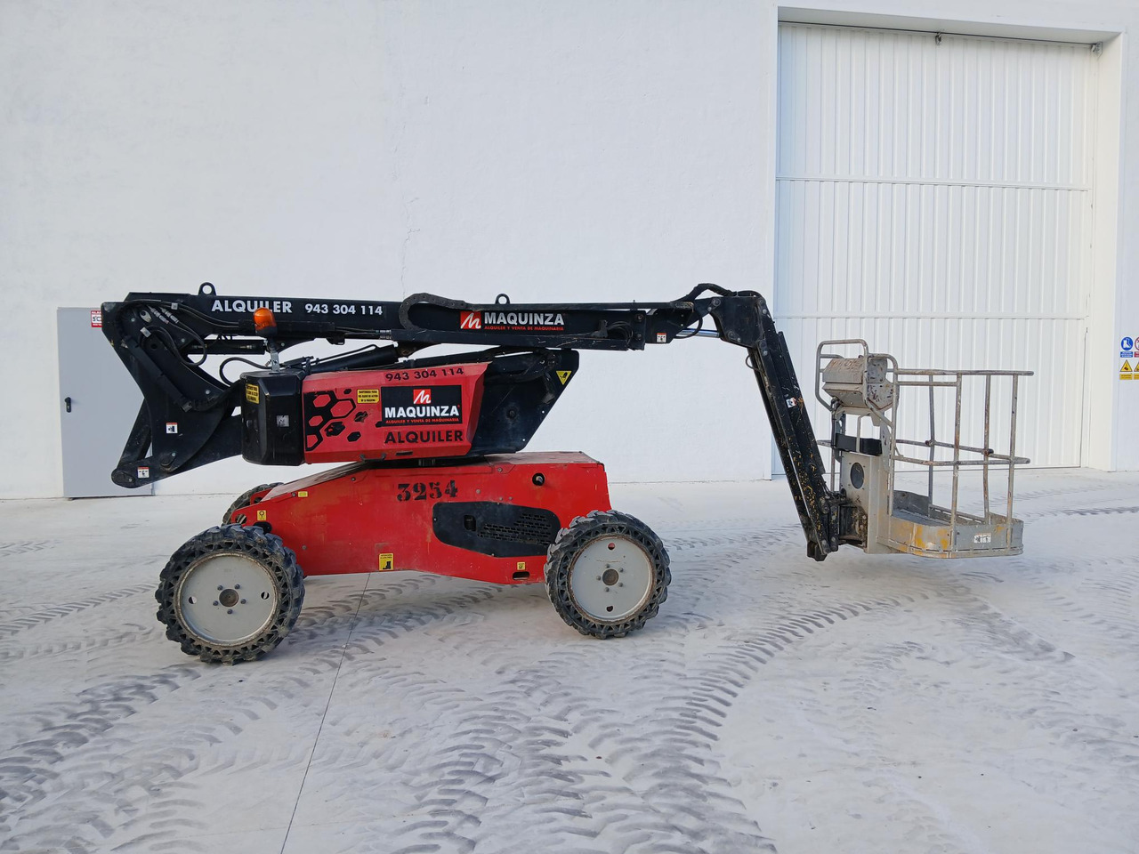MANITOU MAN GO 12 - Articulated boom: picture 4 MANITOU MAN GO 12 - Articulated boom: picture 4