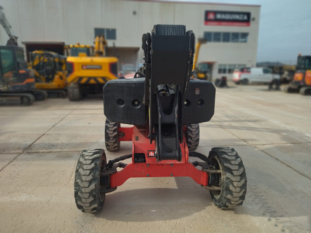 MANITOU MAN GO 12 - Articulated boom: picture 3 MANITOU MAN GO 12 - Articulated boom: picture 3