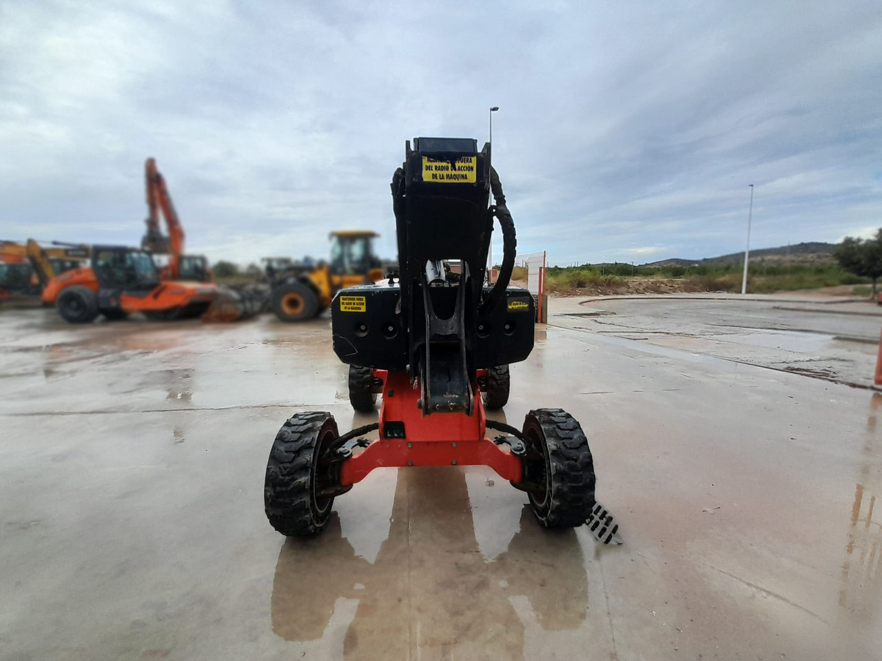 MANITOU MAN GO 12 - Articulated boom: picture 4 MANITOU MAN GO 12 - Articulated boom: picture 4