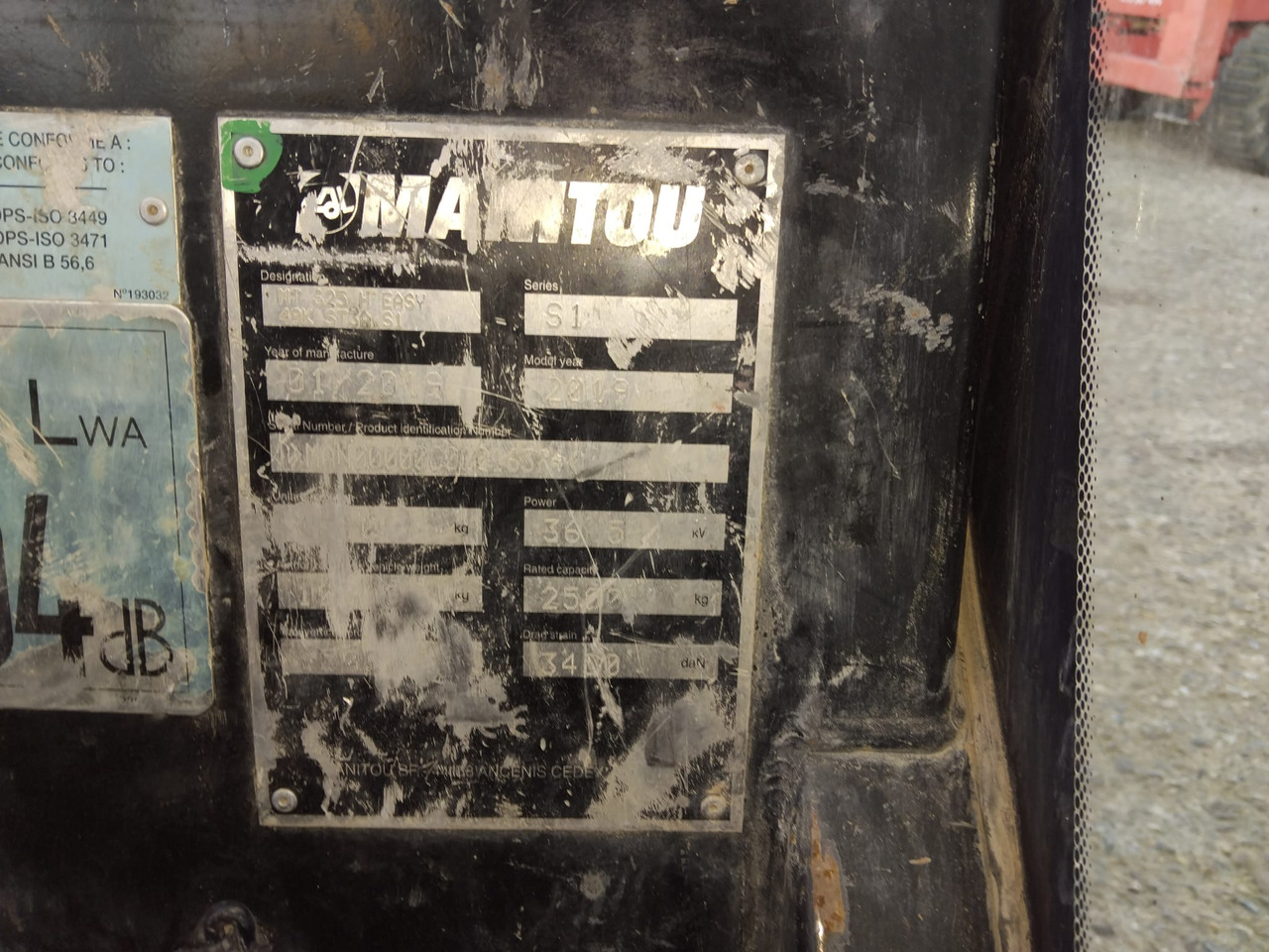 Telescopic handler MANITOU MT625 H EASY: picture 12