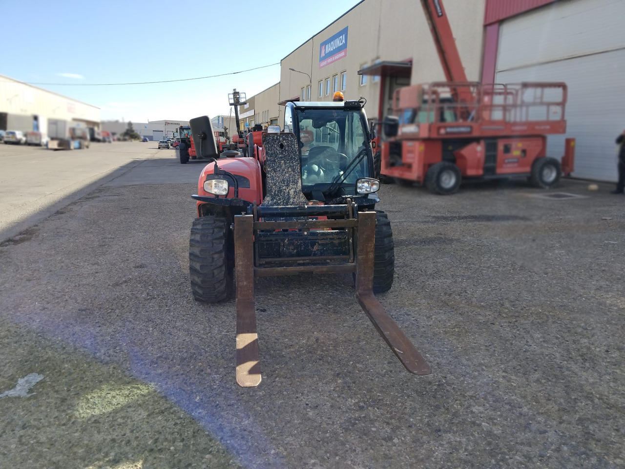 Telescopic handler MANITOU MT625 H EASY: picture 11
