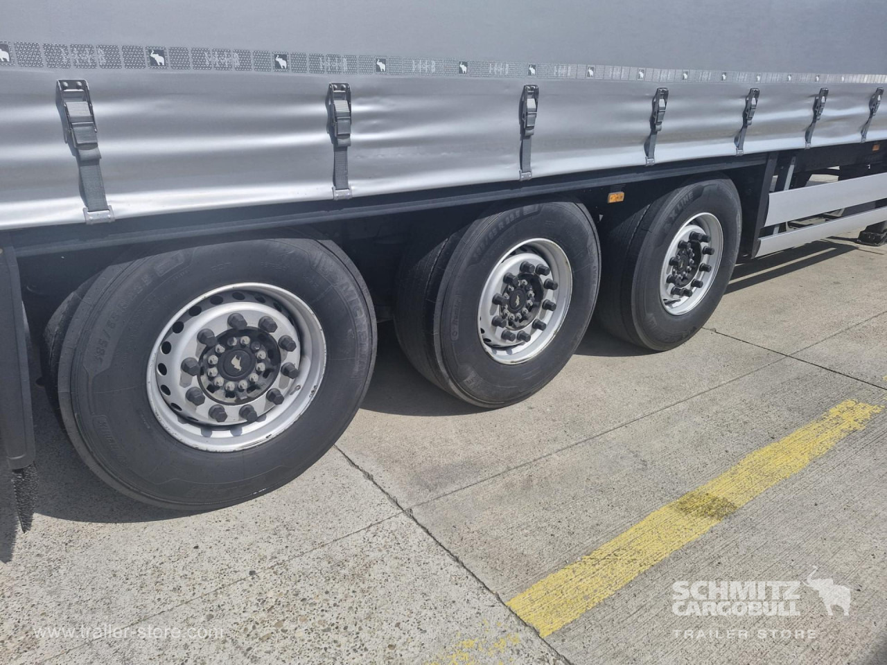 SCHMITZ Curtainsider Standard - Curtainsider semi-trailer: picture 2 SCHMITZ Curtainsider Standard - Curtainsider semi-trailer: picture 2