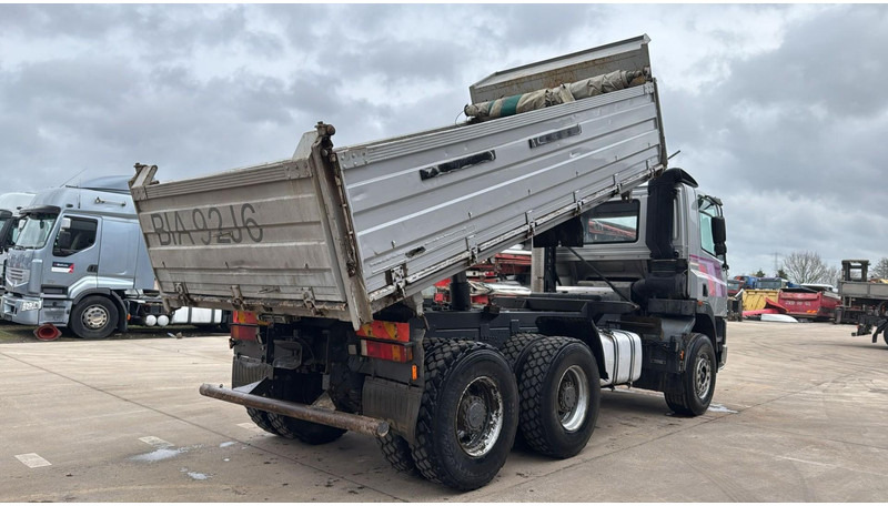 DAF CF 85.430 (PERFECT CONDITION / EURO 2 / BIG AXLE / STEEL SUSP. / PARFAIT ETAT) - Tipper: picture 5 DAF CF 85.430 (PERFECT CONDITION / EURO 2 / BIG AXLE / STEEL SUSP. / PARFAIT ETAT) - Tipper: picture 5