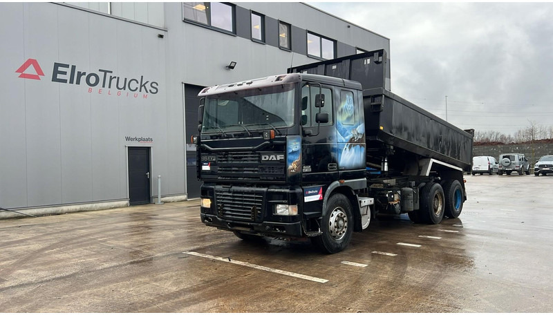 DAF XF 95.480 (MANUAL GEARBOX / BIG AXLE / GRAND PONT / BIG HUB / 6X2 / BOITE MANUELLE) - Tipper: picture 1 DAF XF 95.480 (MANUAL GEARBOX / BIG AXLE / GRAND PONT / BIG HUB / 6X2 / BOITE MANUELLE) - Tipper: picture 1