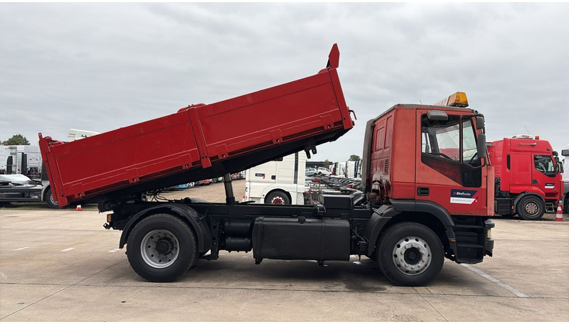 Iveco Eurotech 240 E 42 (POMPE MANUELLE / MANUAL PUMP / MANUAL GEARBOX / BOITE MANUELLE) - Tipper: picture 4 Iveco Eurotech 240 E 42 (POMPE MANUELLE / MANUAL PUMP / MANUAL GEARBOX / BOITE MANUELLE) - Tipper: picture 4